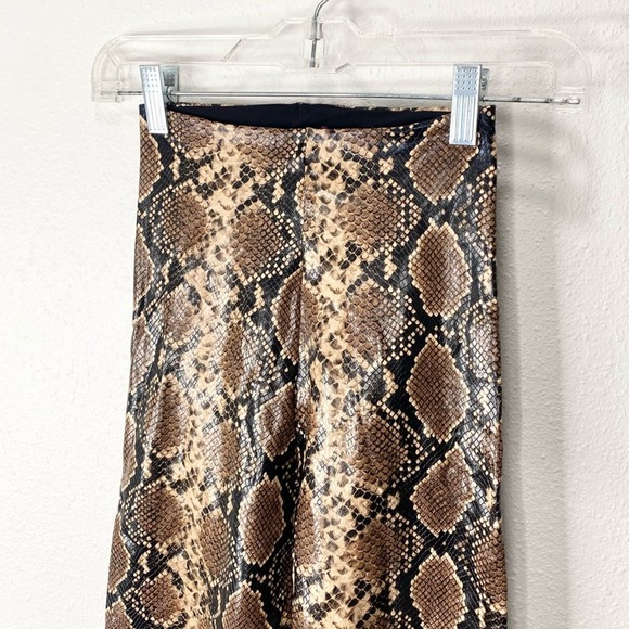 Commando High Rise Leggings In Snake Print XS - Picture 5 of 6